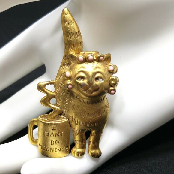 Vintage Danecraft Cat Brooch, Pink Enamel, Mug "I Don't Do Mornings" Pin, 1960s - Picture 7 of 8